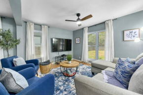 Luxury 5BD 5min DownTown Airport and Firepit BBQ